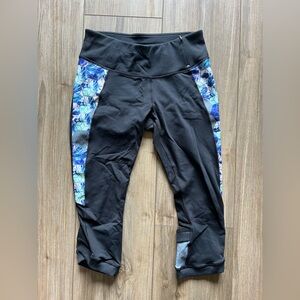 Calia Capri Leggings Women’s Size M